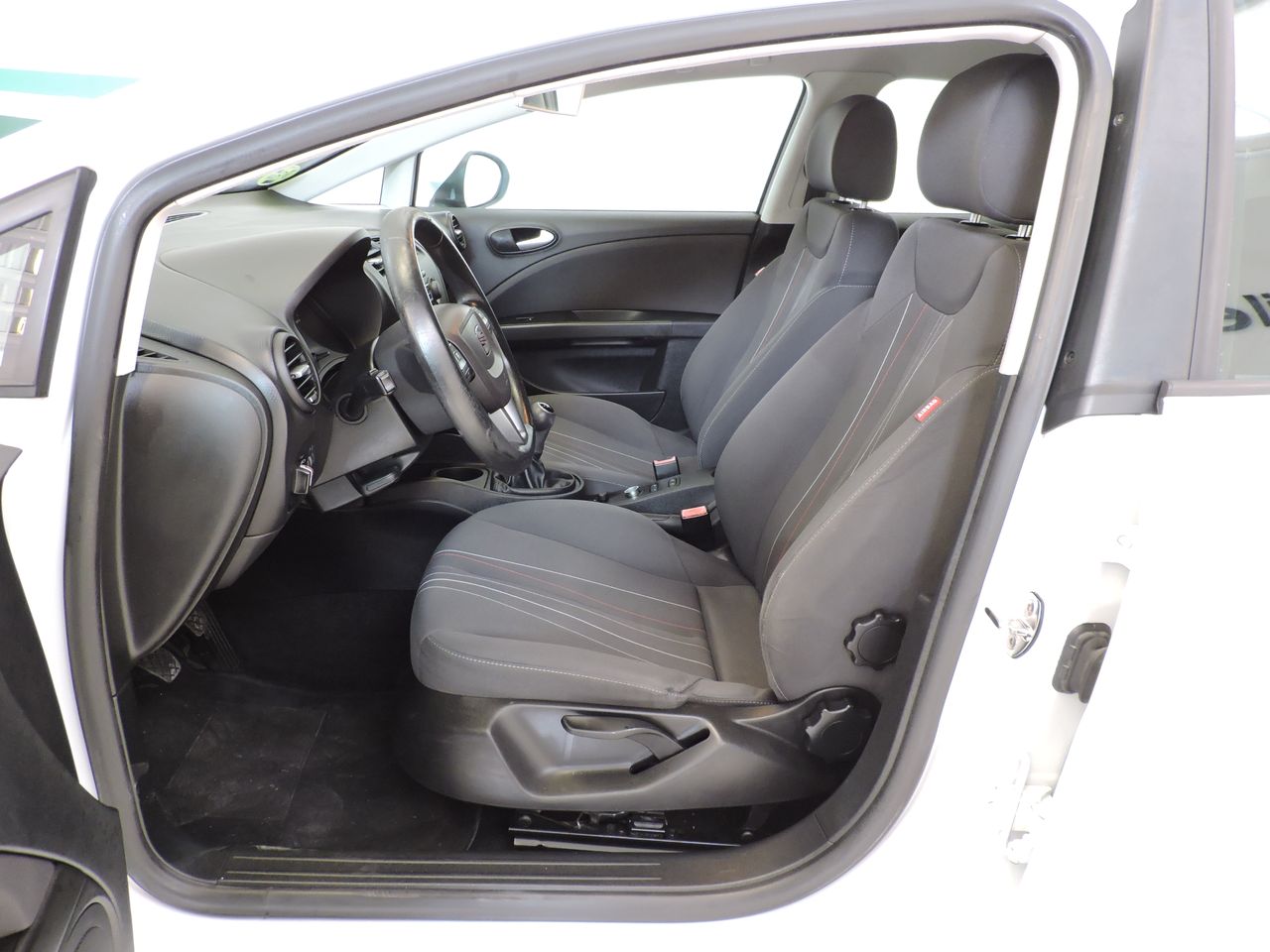 Seat Leon León Reference 1.2 TSI 105 CV - Foto 8