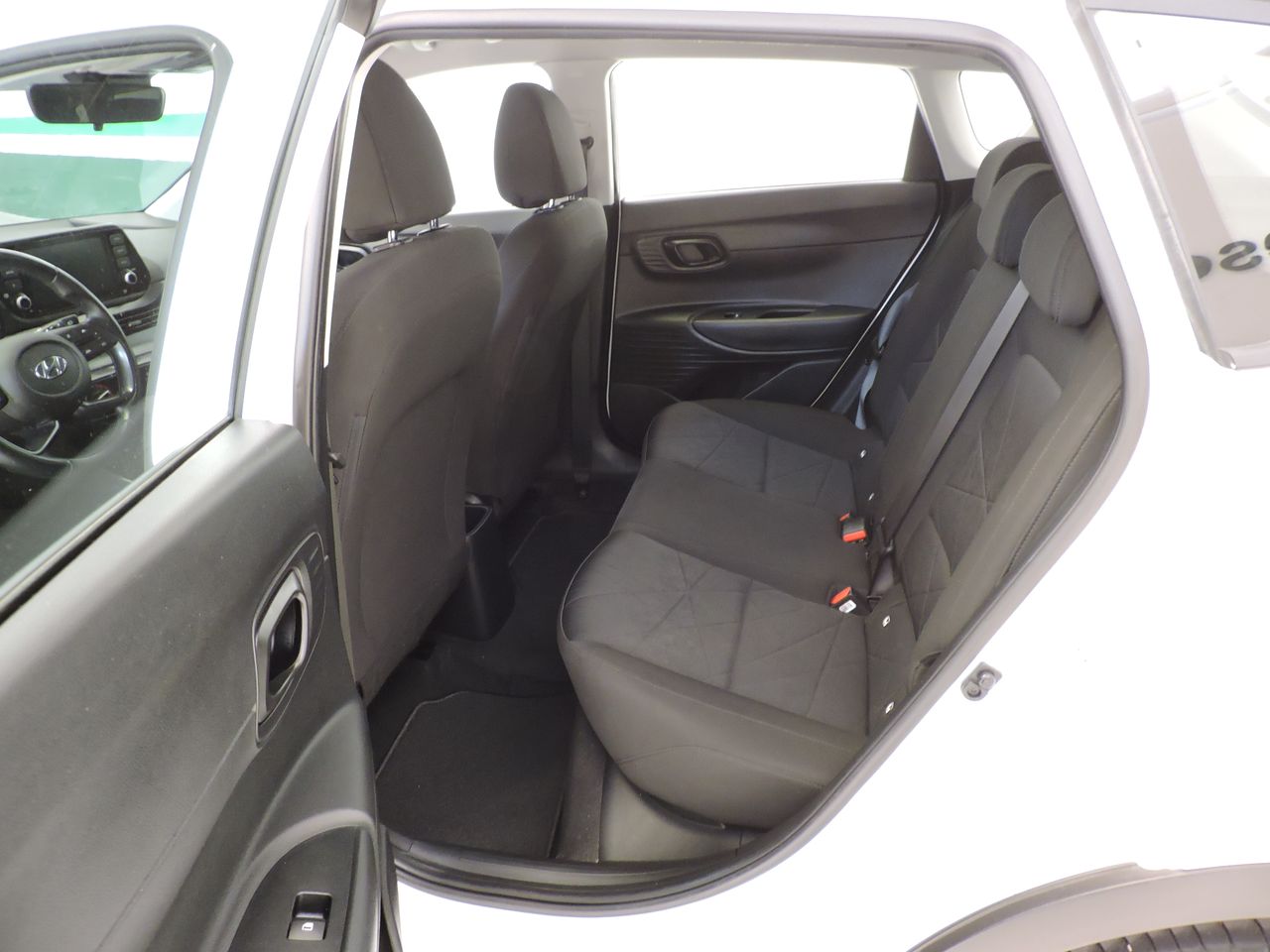 Hyundai Bayon 1.0 T-GDi 100 CV Maxx - Foto 11