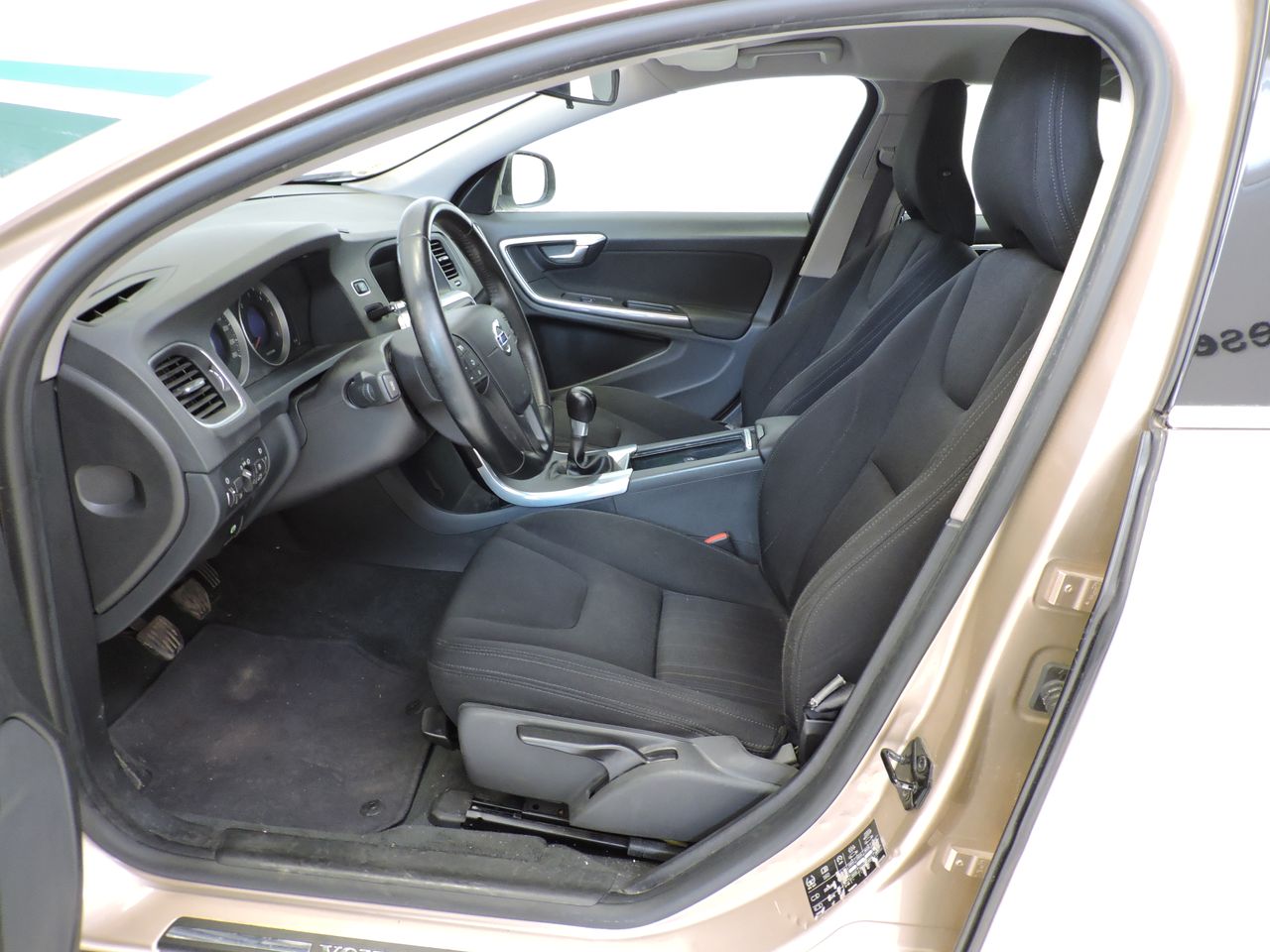 Volvo S60 Kinetic DRIVe - Foto 8