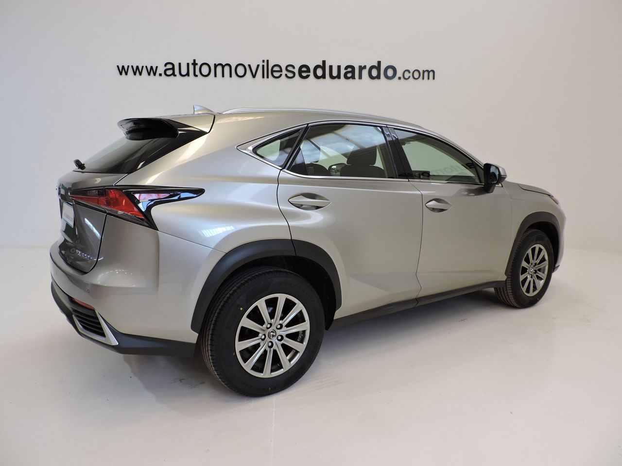 Lexus NX NX 300h Business Line 5d - Foto 5