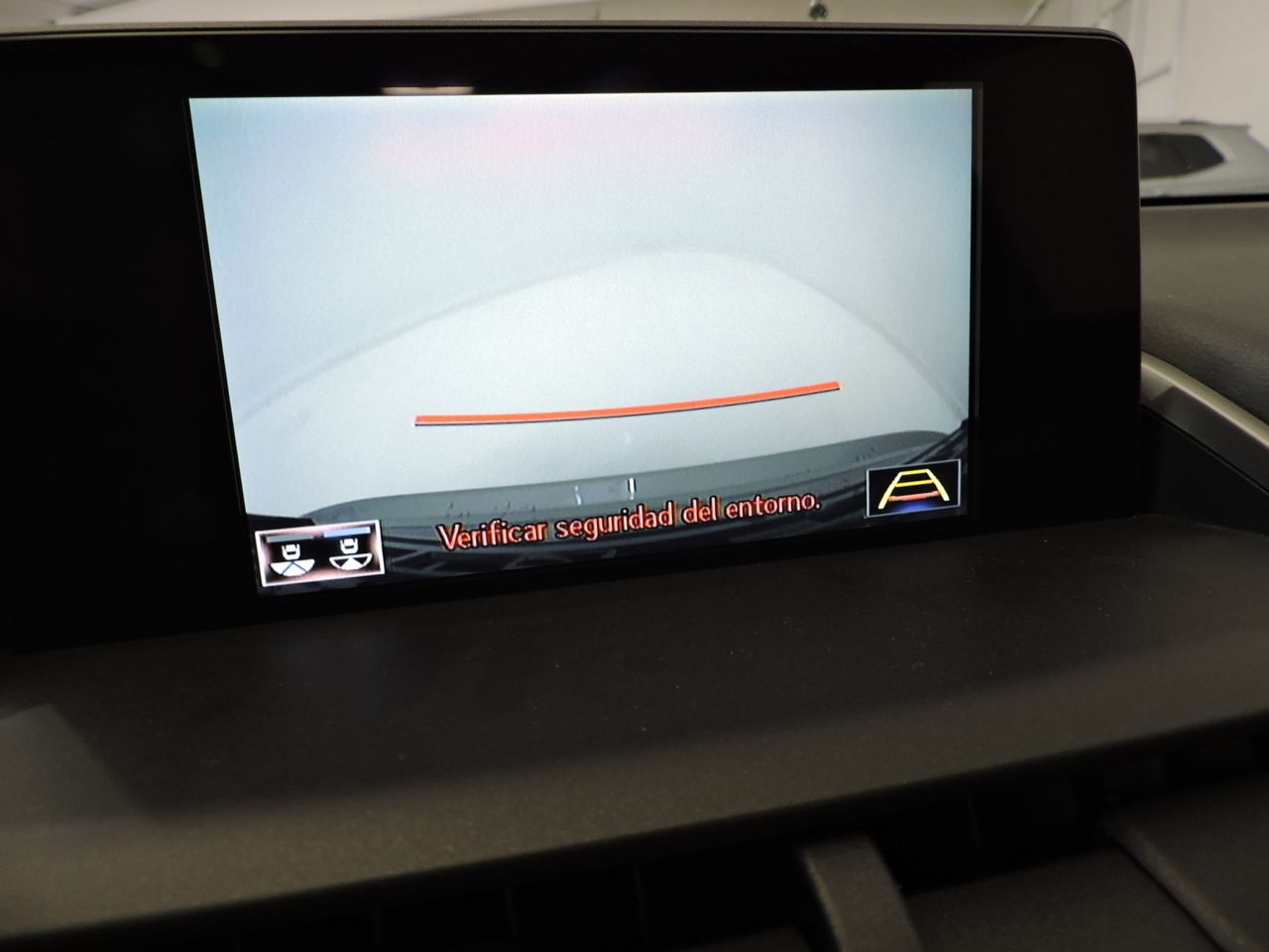 Lexus NX NX 300h Business Line 5d - Foto 15