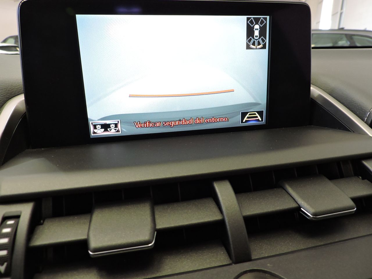 Lexus NX NX 300h Business Line 5d - Foto 14