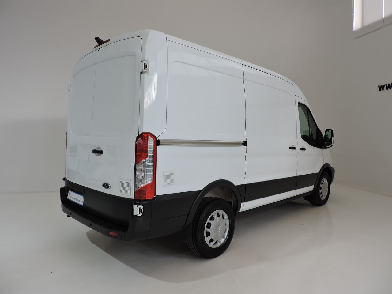 Ford Transit TRANSIT 2T 350M FG MWB HR DSL 2.0 TDCi L2H2 Trend - Foto 5