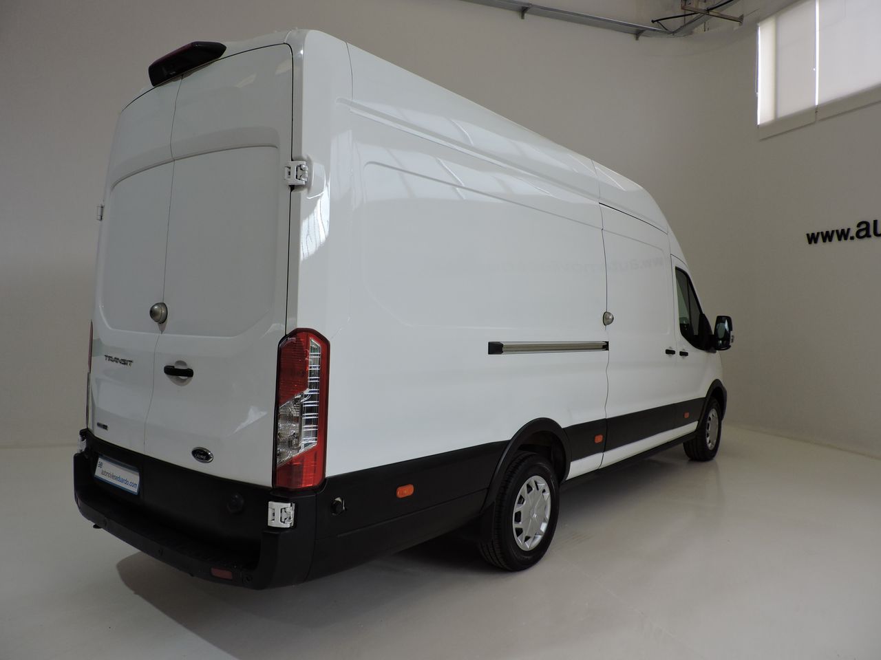 Ford Transit FORD TRANNSIT 2.0 MHEV VAN LIMITED 130CV - Foto 5