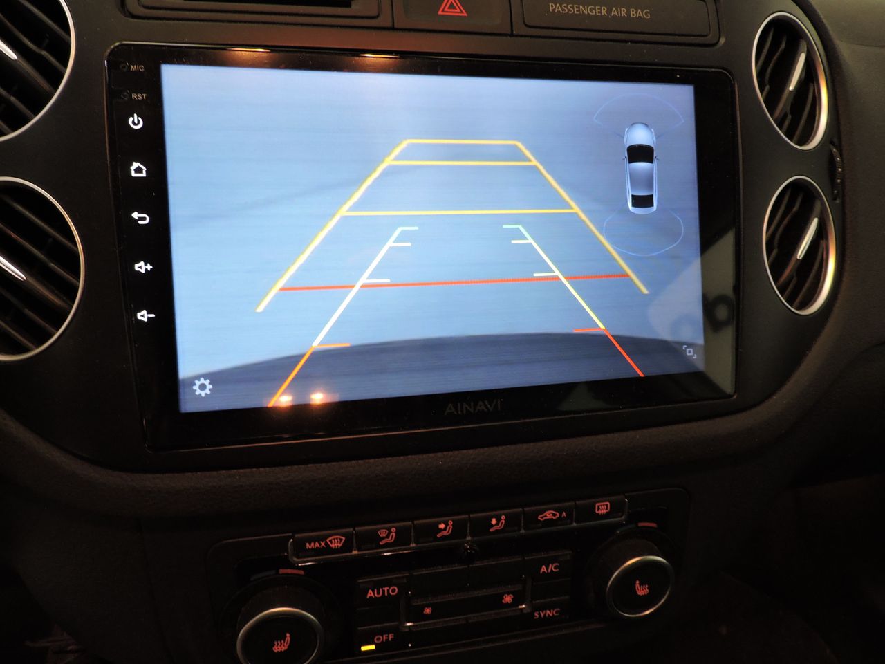 Volkswagen Tiguan Sport 2.0 TDI 140 CV BlueMotion Technology 4Motion DSG - Foto 14