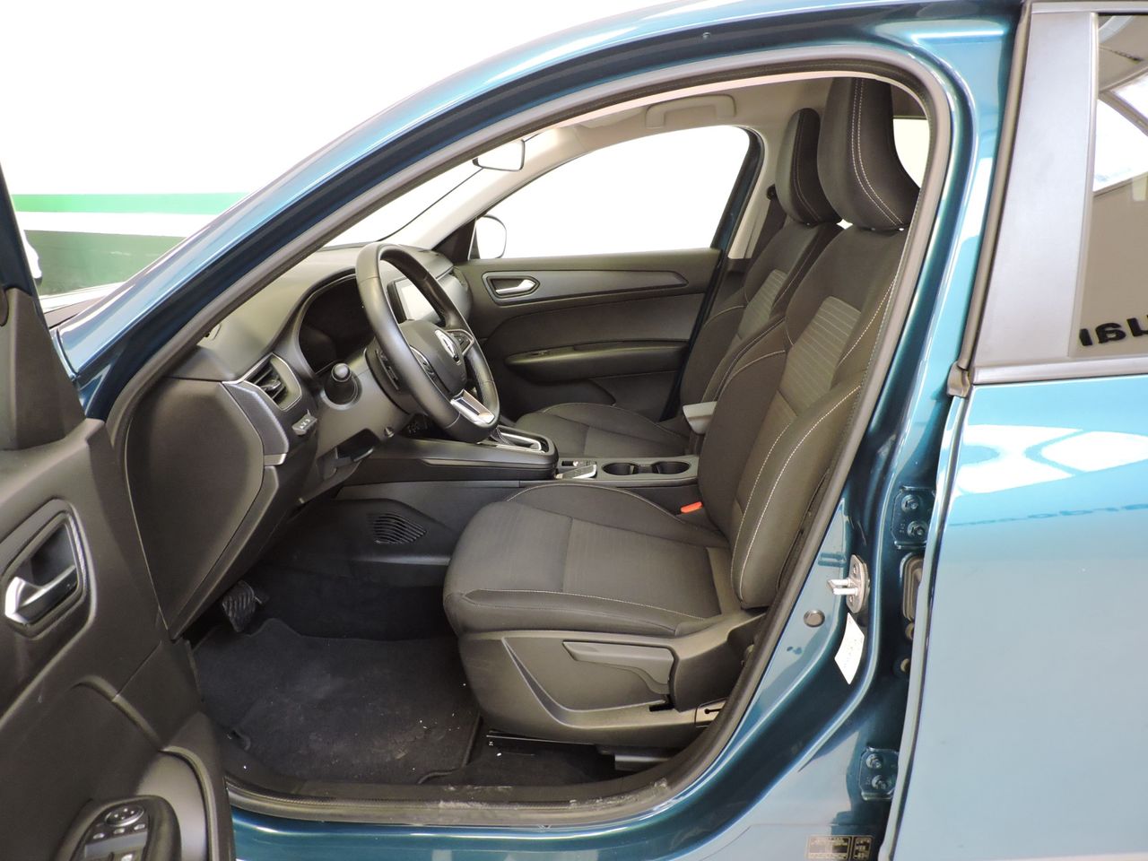 Renault Arkana ARKANA Evolution mild hybrid 140 EDC - Foto 16