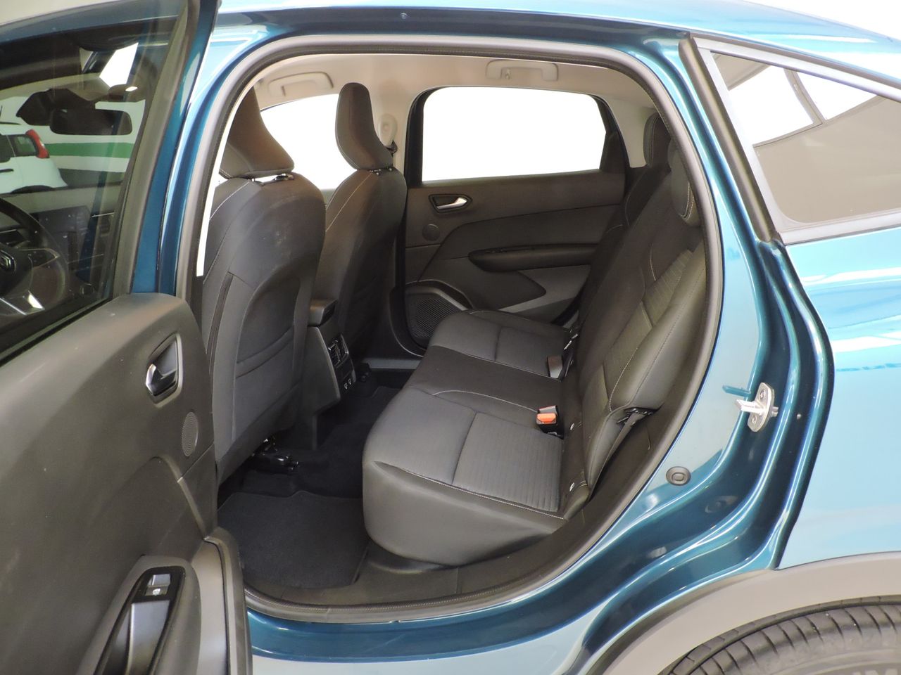 Renault Arkana ARKANA Evolution mild hybrid 140 EDC - Foto 18