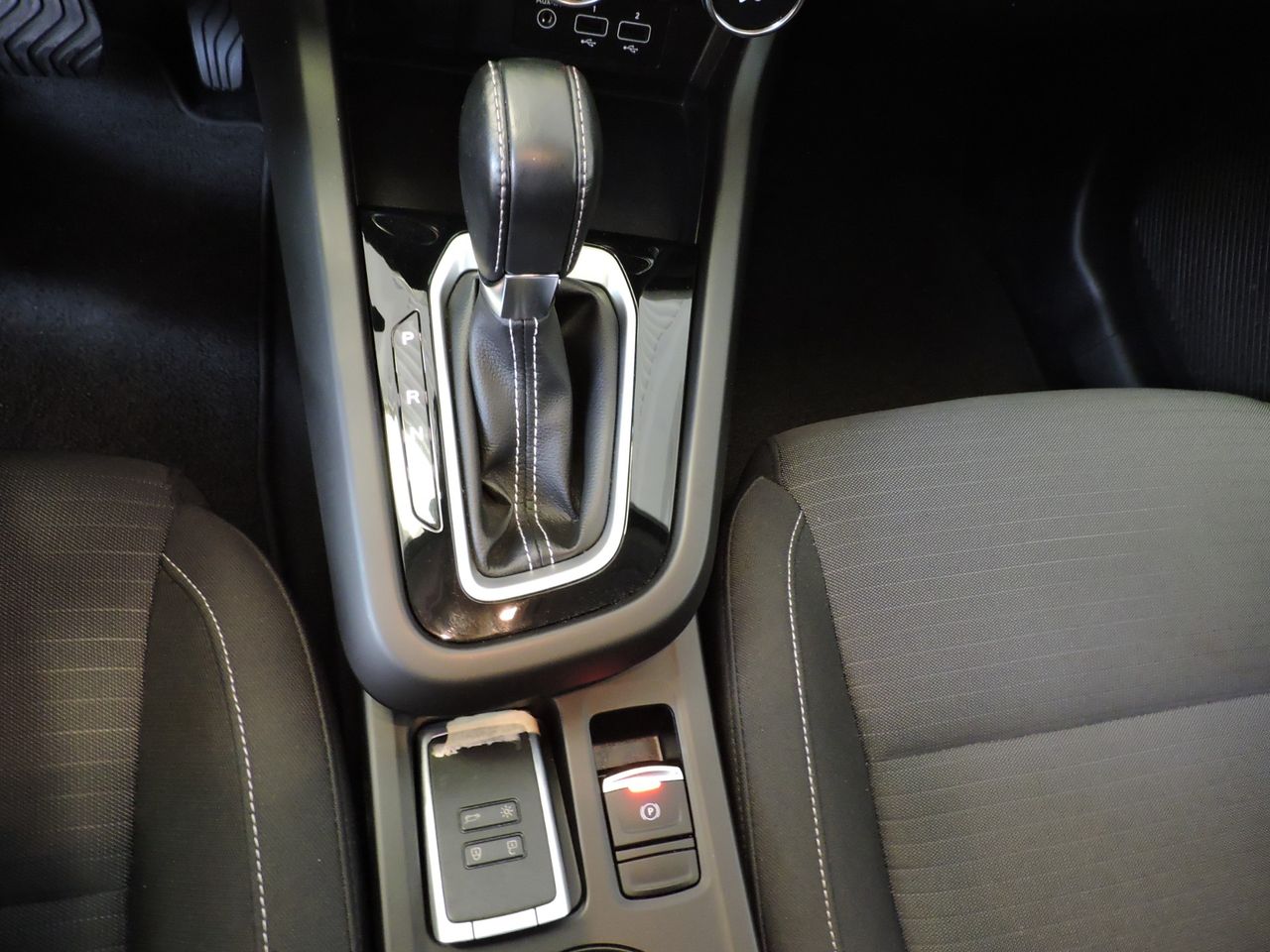 Renault Arkana ARKANA Evolution mild hybrid 140 EDC - Foto 15