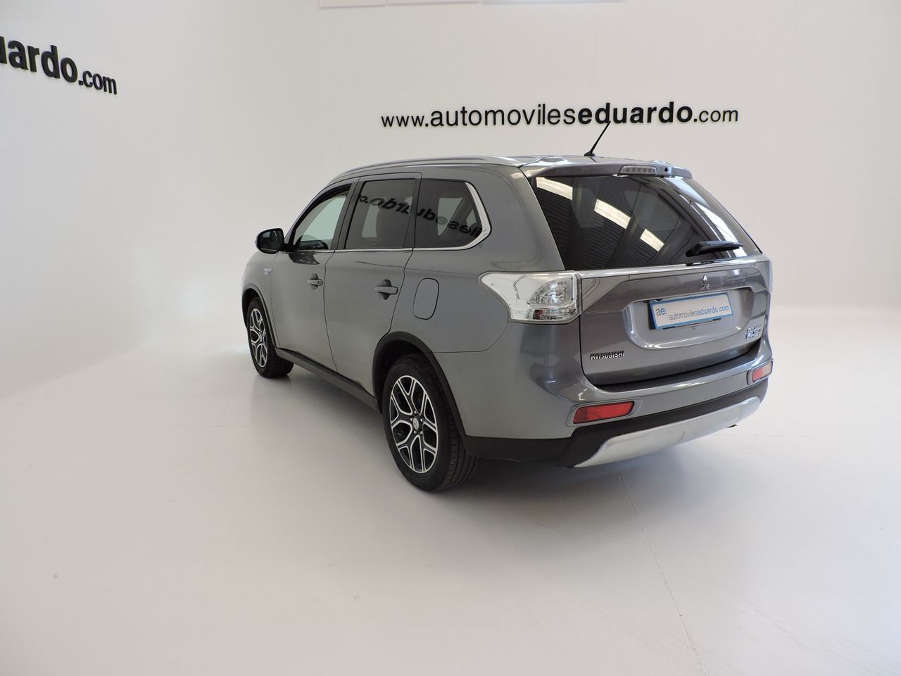 Mitsubishi Outlander PHEV Kaiteki 4WD - Foto 5