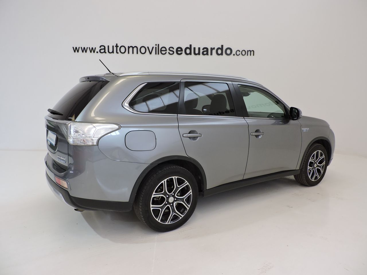 Mitsubishi Outlander PHEV Kaiteki 4WD - Foto 5