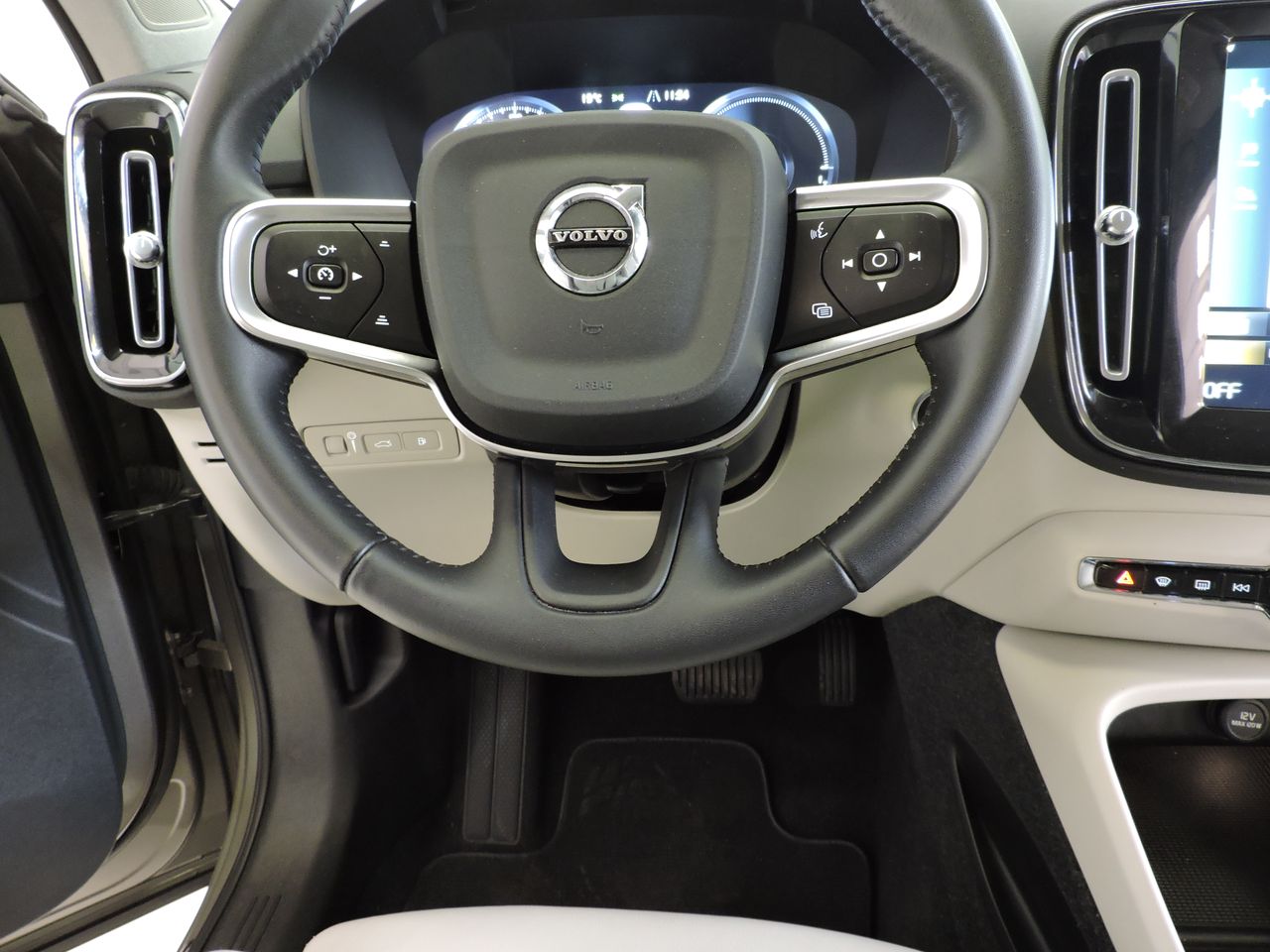 Volvo XC40 Recharge T4 Inscription - Foto 12