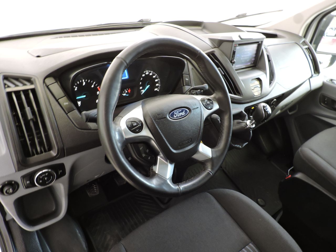 Ford Transit TRANSIT 2T 350M FG MWB HR DSL 2.0 TDCi L2H2 Trend - Foto 8