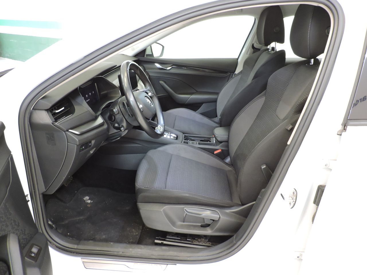 Skoda Octavia OCTAVIA 1.4 TSI PHEV iV 204 DSG6e Business - Foto 9