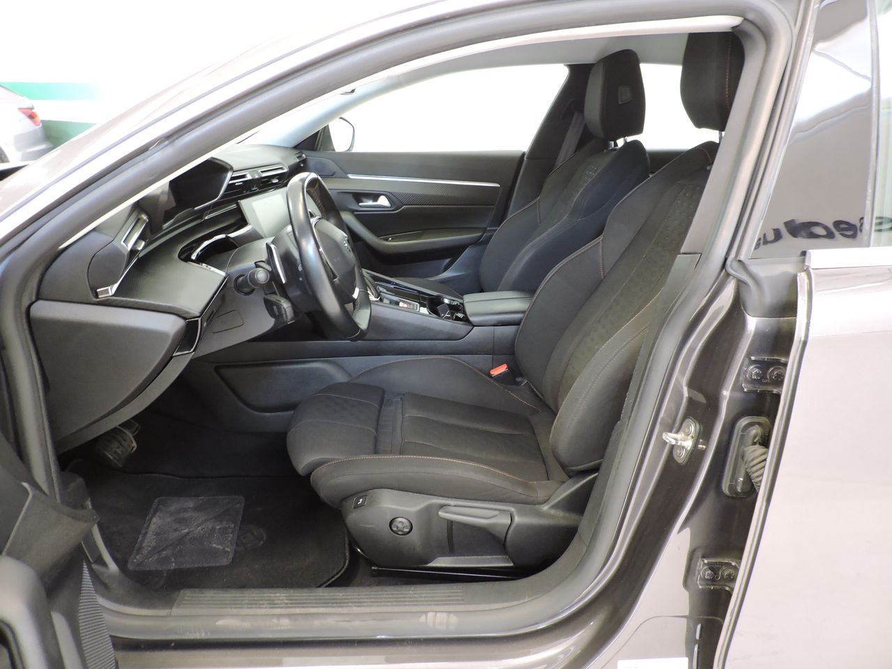 Peugeot 508 Business Line BlueHDi 130 S&S EAT8 - Foto 9