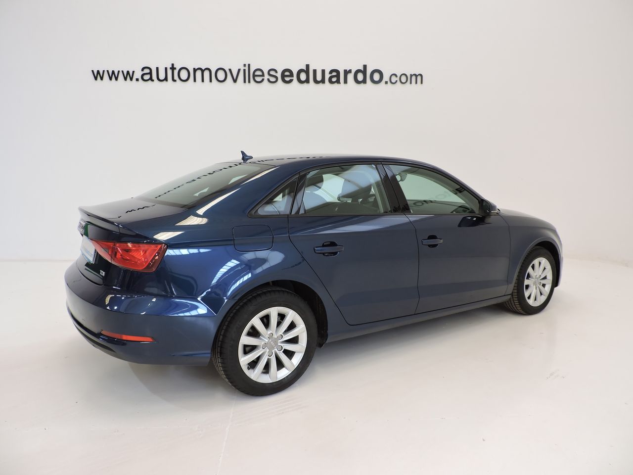Audi A3 Sedan 1.6 TDI clean diesel 110 CV Attraction - Foto 5