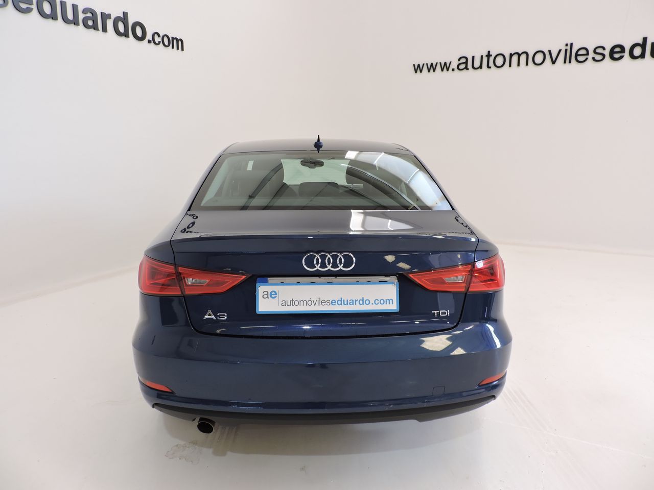 Audi A3 Sedan 1.6 TDI clean diesel 110 CV Attraction - Foto 6