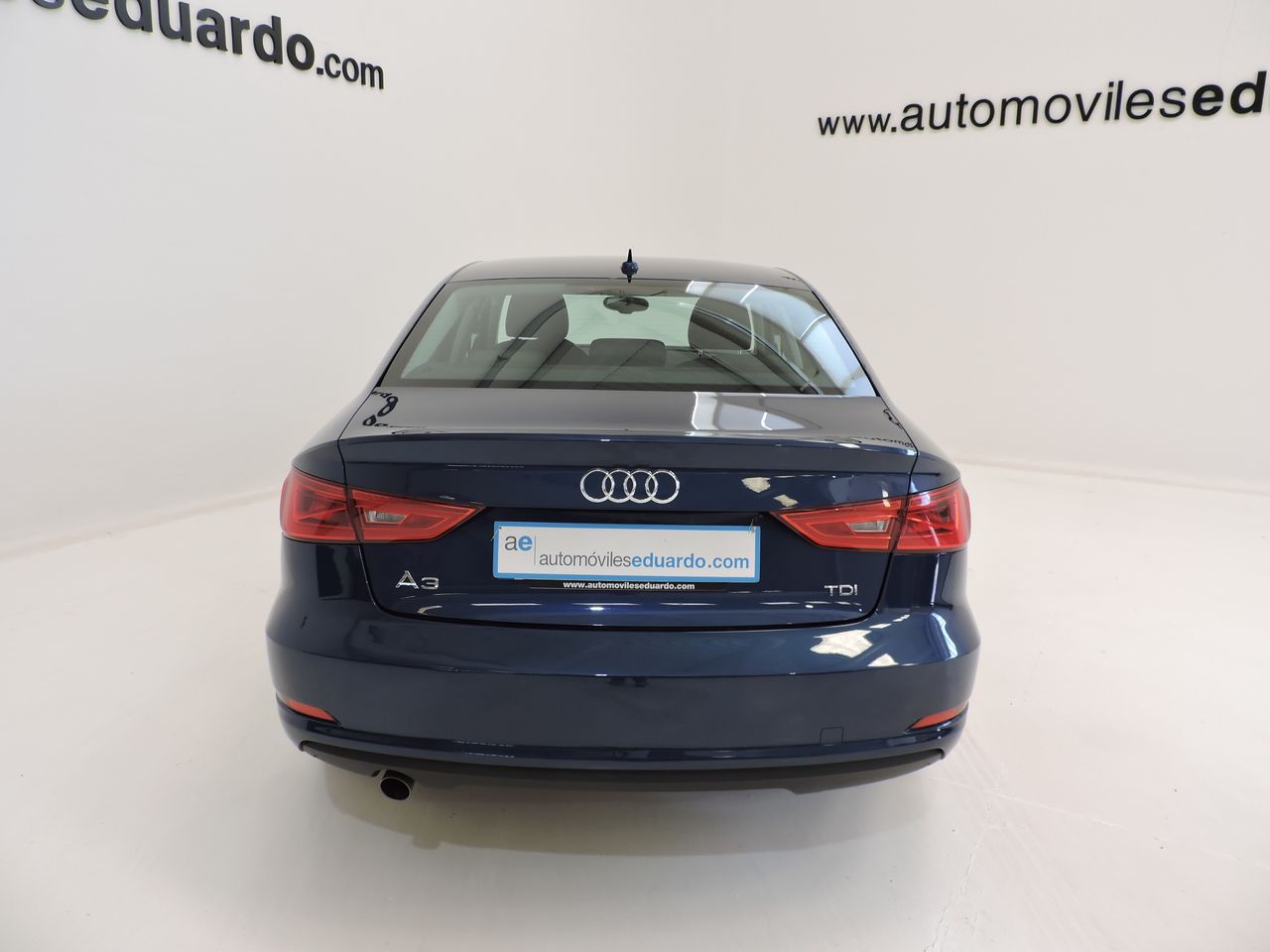 Audi A3 Sedan 1.6 TDI clean diesel 110 CV Attraction - Foto 6