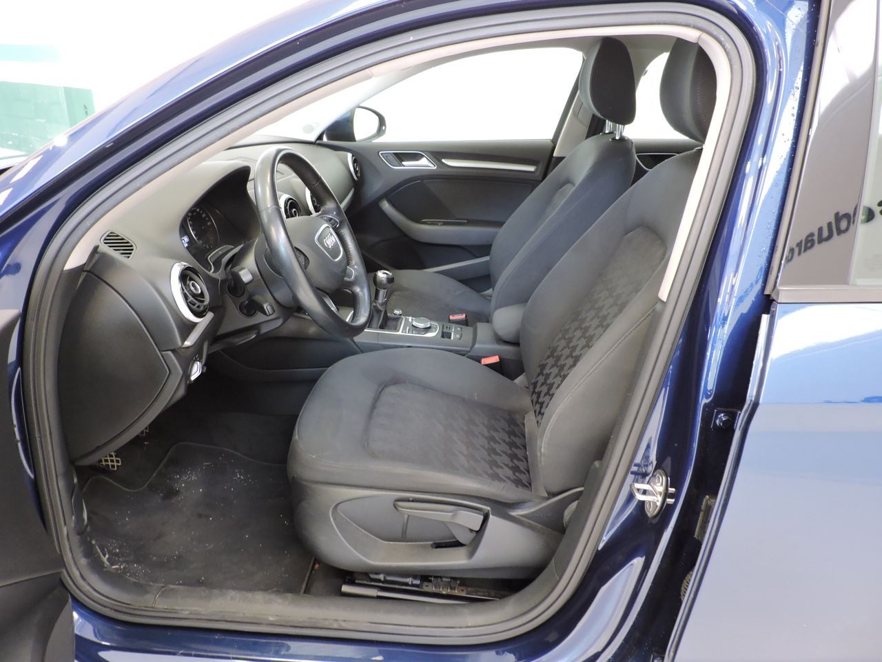 Audi A3 Sedan 1.6 TDI clean diesel 110 CV Attraction - Foto 9