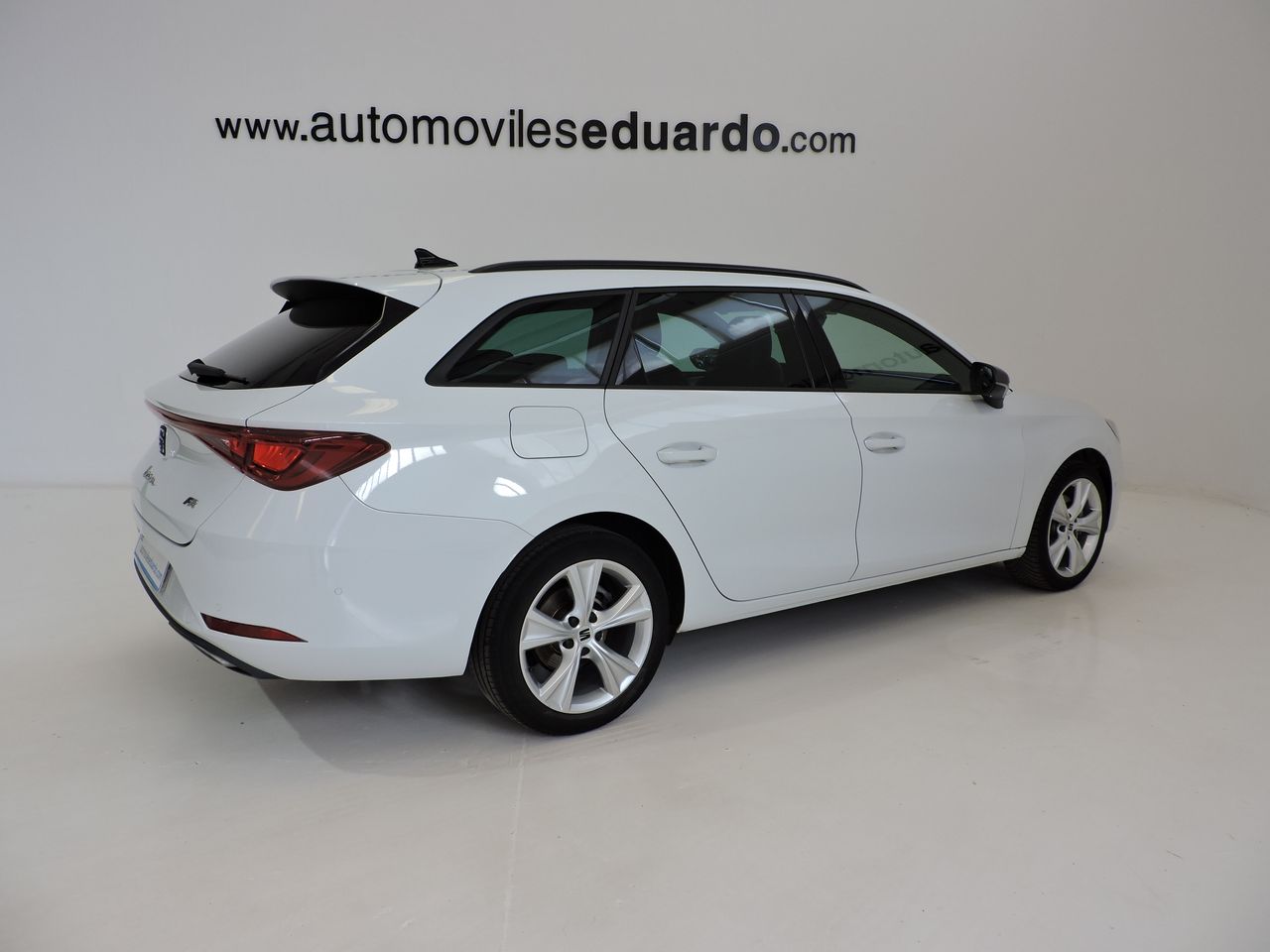 Seat Leon León Sportstourer 1.5 TGI 96 kW (130 CV) DSG FR - Foto 5