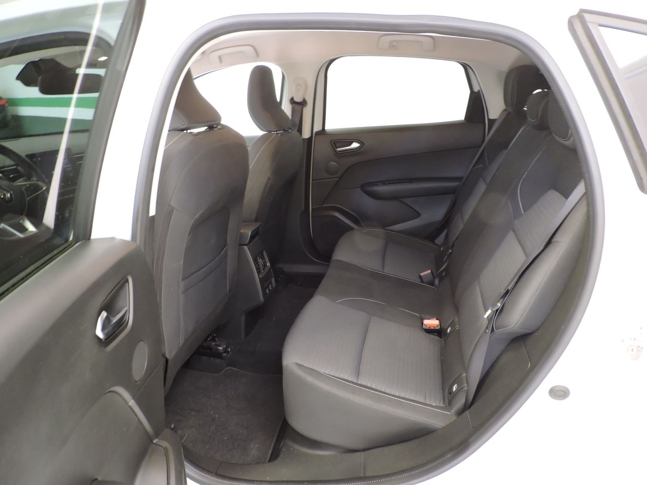 Renault Arkana BUSINESS 1.6 E-TECH HYBRID 145CV - Foto 14
