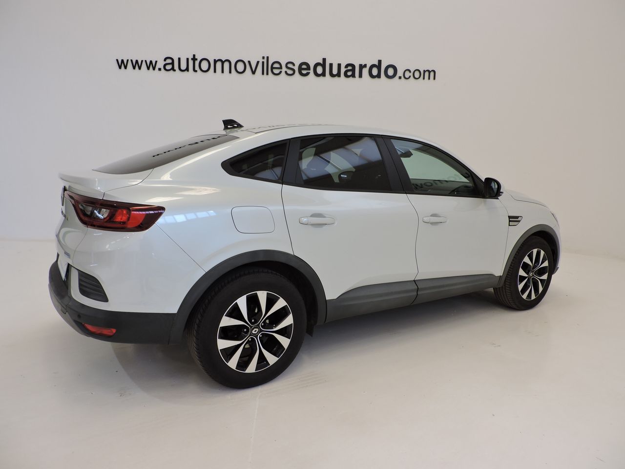 Renault Arkana BUSINESS 1.6 E-TECH HYBRID 145CV - Foto 5