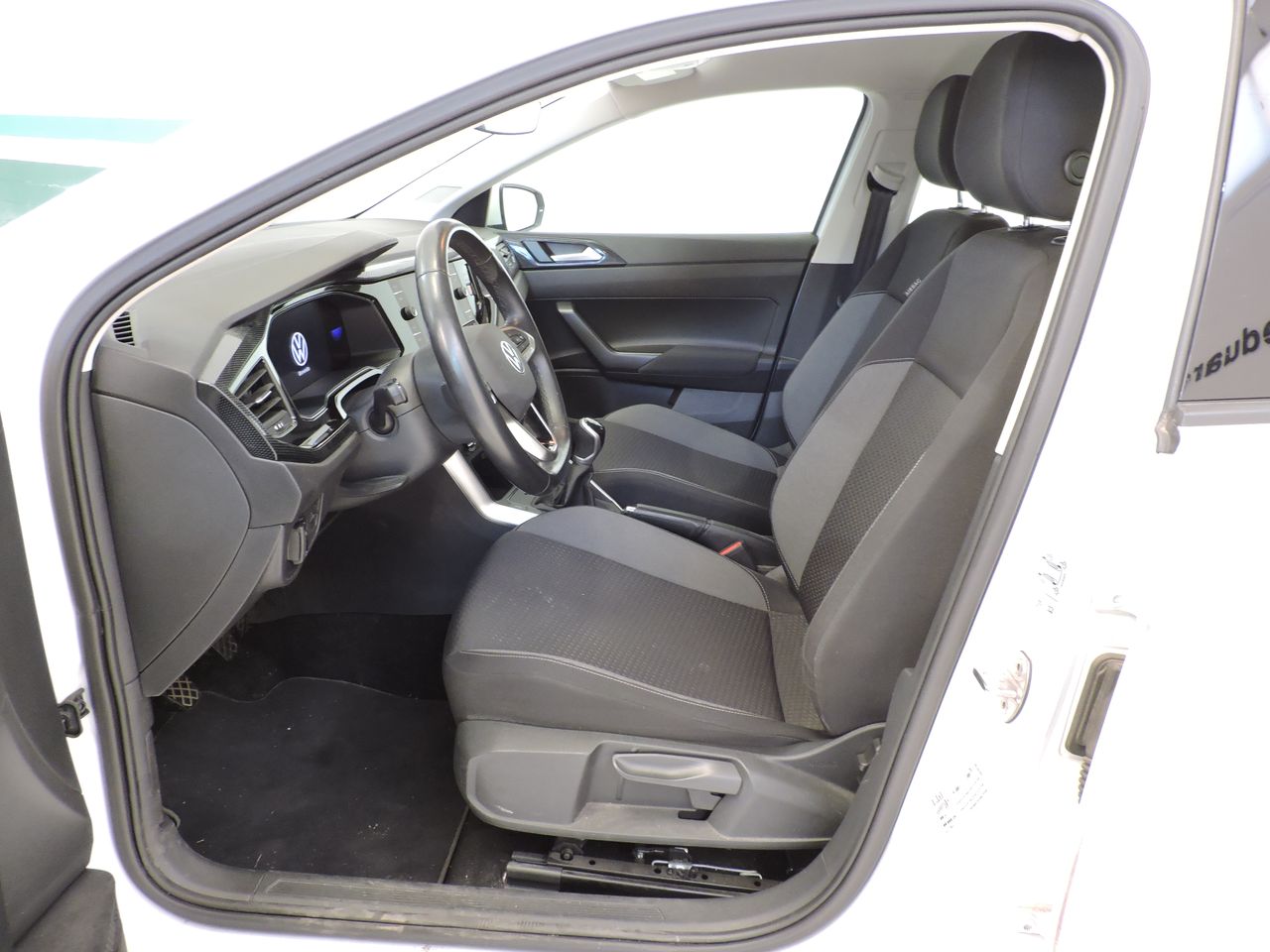 Volkswagen Polo Life 1.0 TSI 70 kW (95 CV) - Foto 9