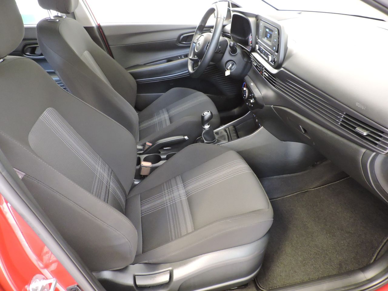 Hyundai Bayon 1.2 MPi 84 CV Essence - Foto 10