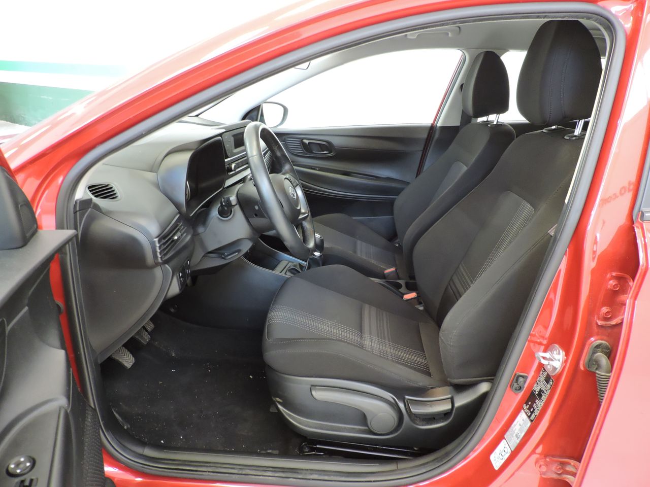 Hyundai Bayon 1.2 MPi 84 CV Essence - Foto 10