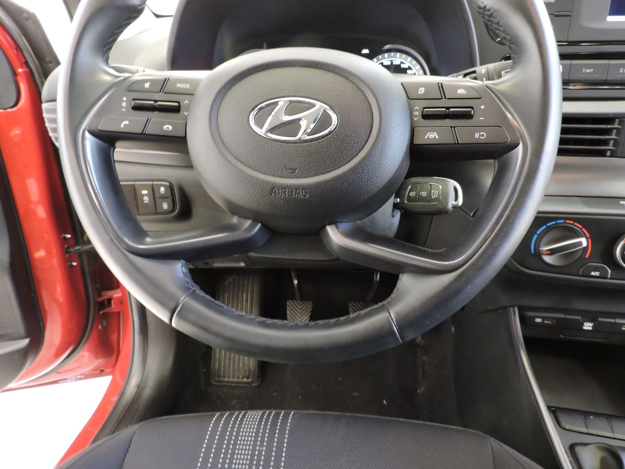 Hyundai Bayon 1.2 MPi 84 CV Essence - Foto 9