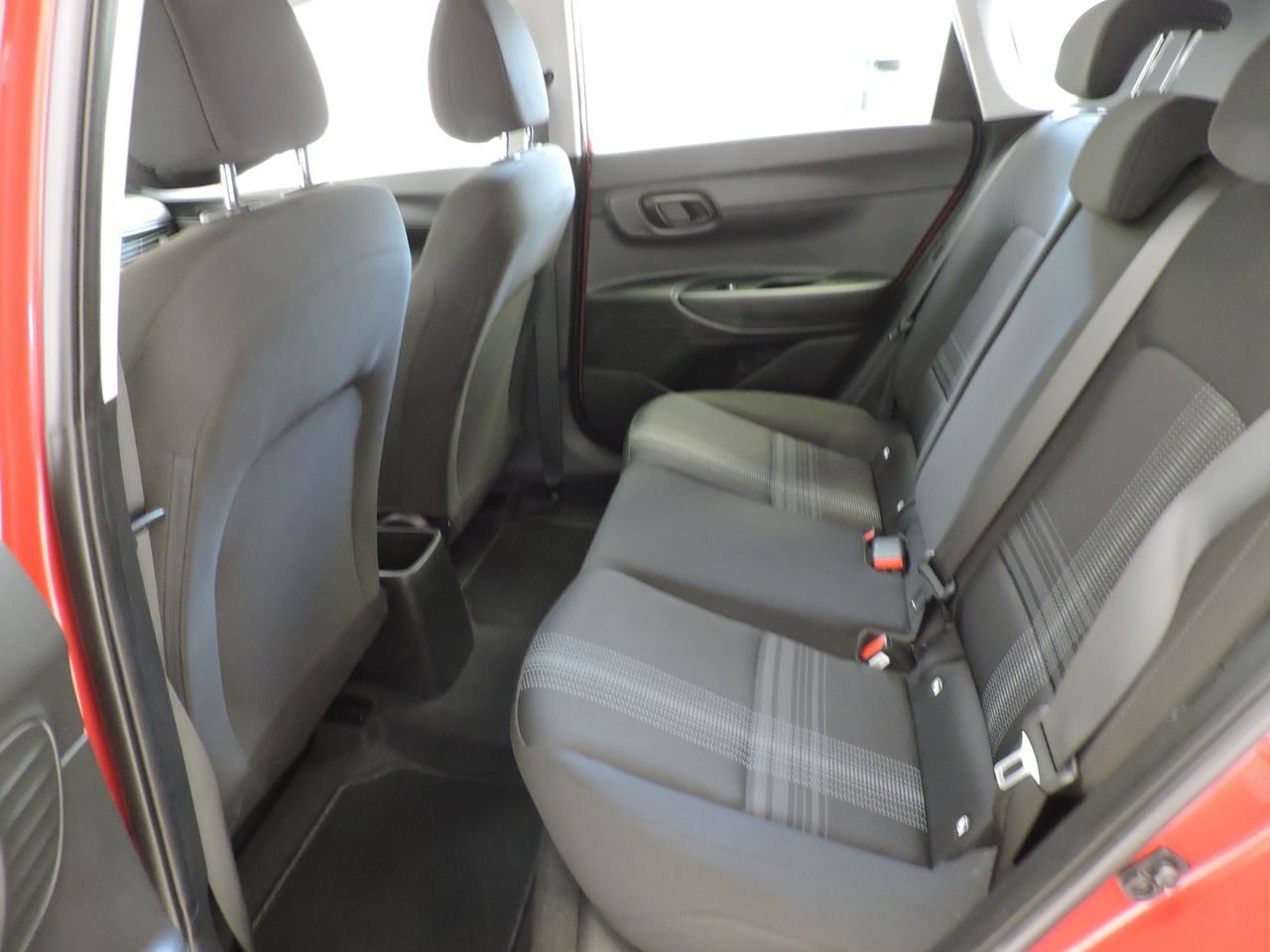 Hyundai Bayon 1.2 MPi 84 CV Essence - Foto 12