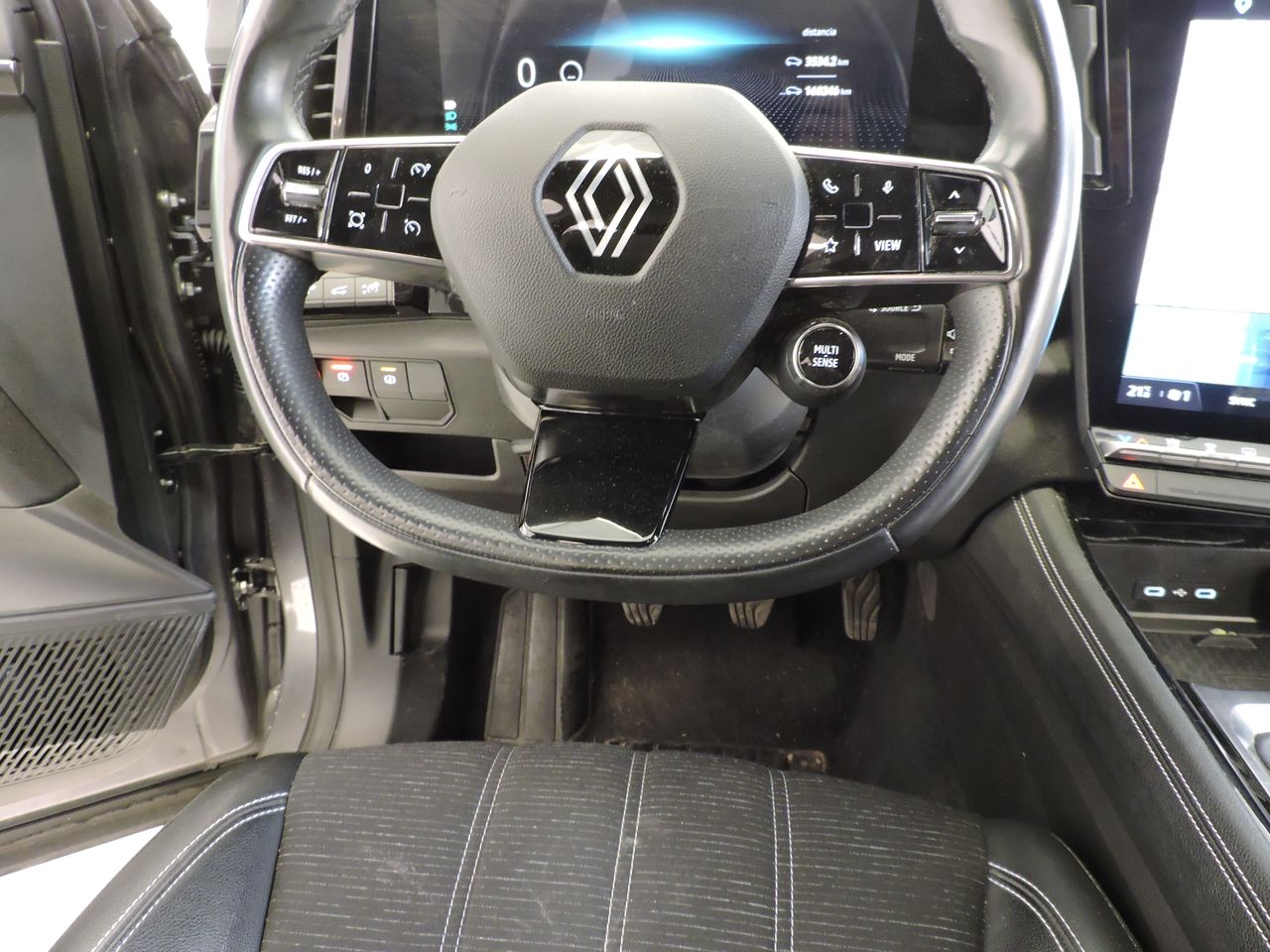 Renault Austral TECHNO MILD HYBRID ADVANCED 130CV - Foto 9