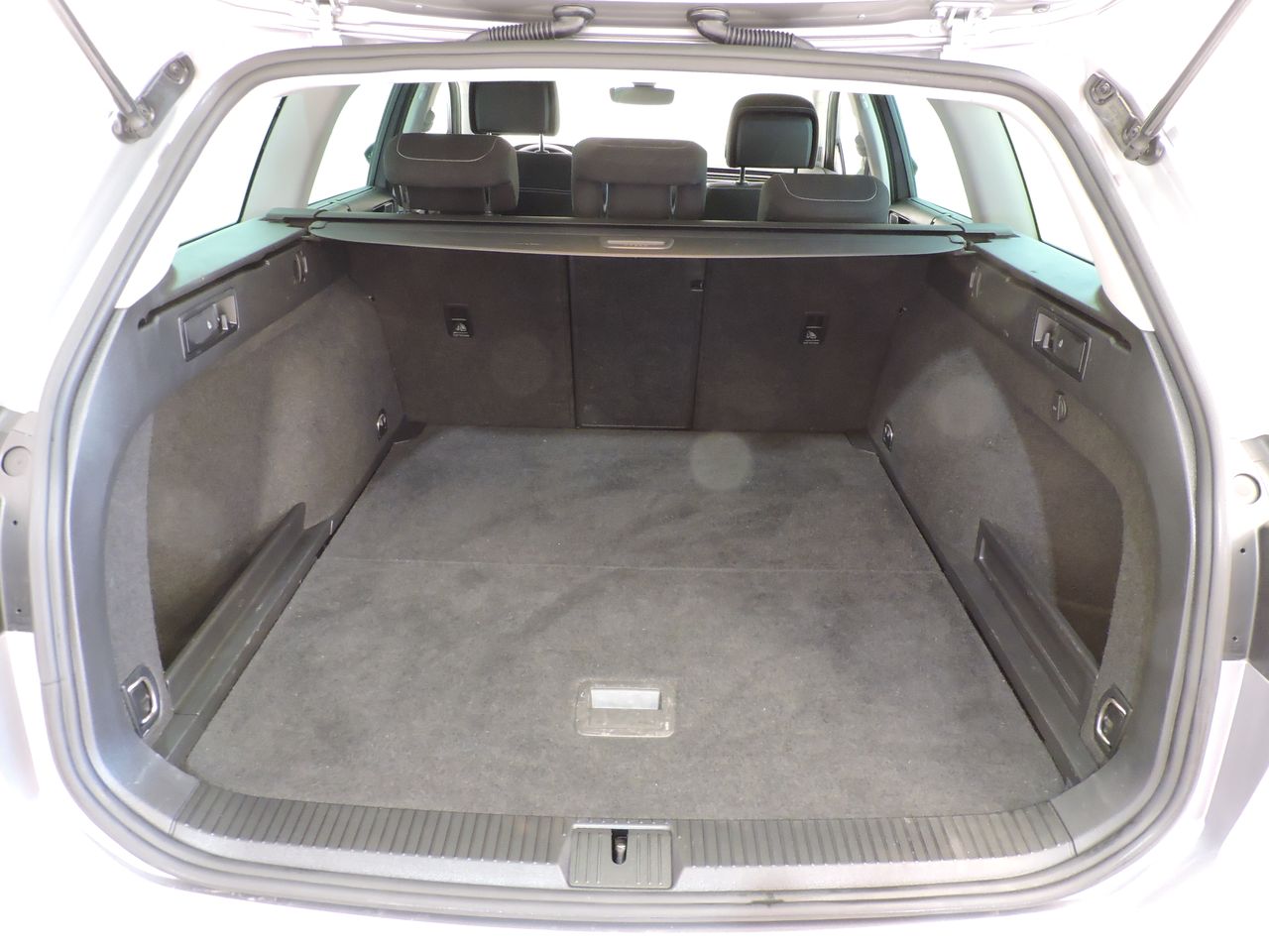 Volkswagen Passat PASSAT VARIANT Business 2.0 TDI 120CV - Foto 16