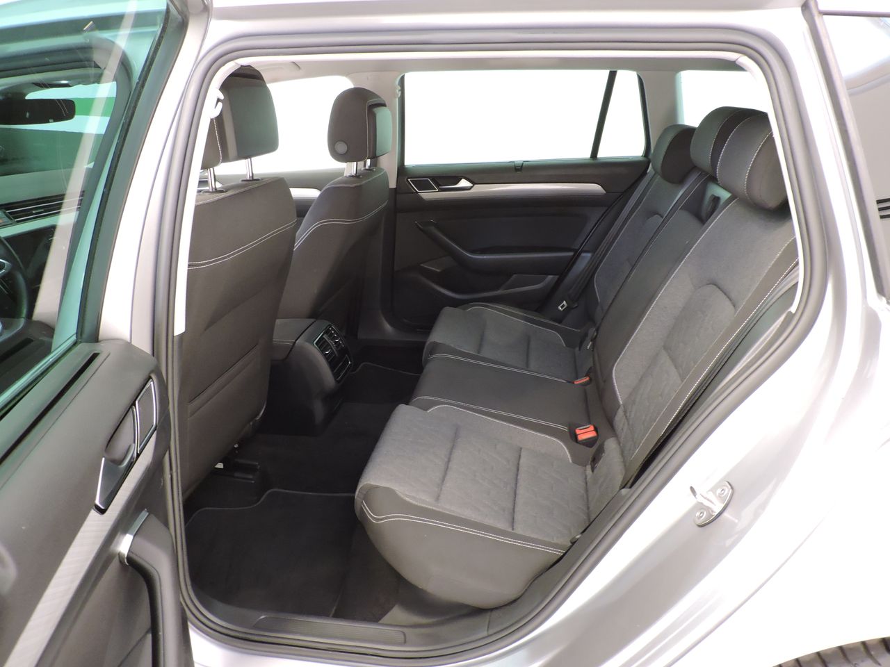 Volkswagen Passat PASSAT VARIANT Business 2.0 TDI 120CV - Foto 11