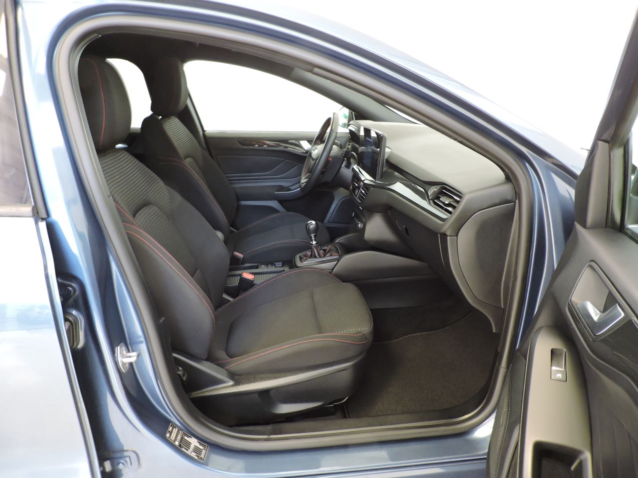 Ford Focus Berlina ST-Line 1.0 EcoBoost MHEV 114 kW (155 CV) - Foto 10