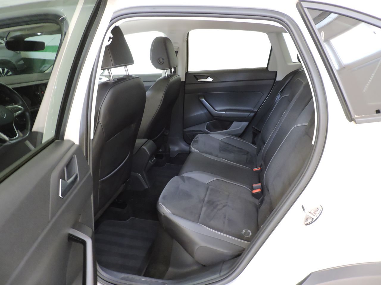 Volkswagen Taigo Taigo Style 1.0 TSI 110CV - Foto 11