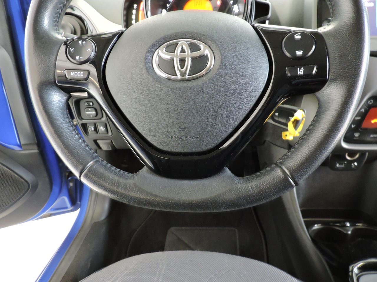 Toyota Aygo 5p 70 x-cite x-shift - Foto 12