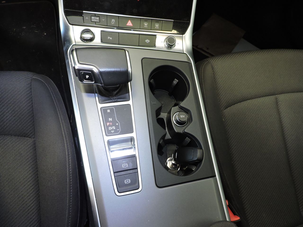Audi A6 A6 40 TDI 2.0 S TRONIC BUSINESS AVANT - Foto 13