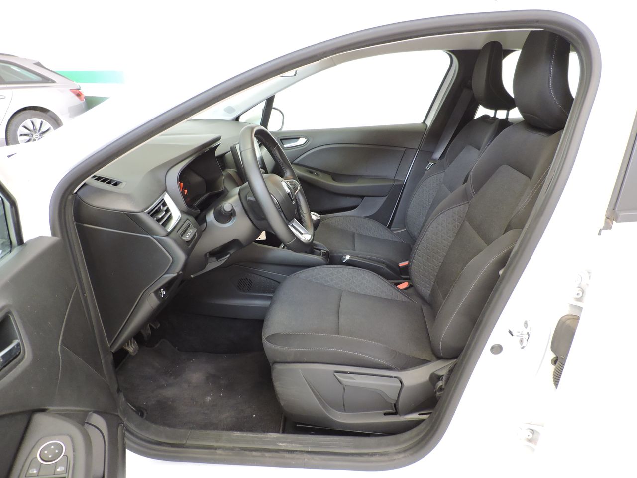 Renault Clio Clio V Business 1.0 TCe 100CV GLP - Foto 9