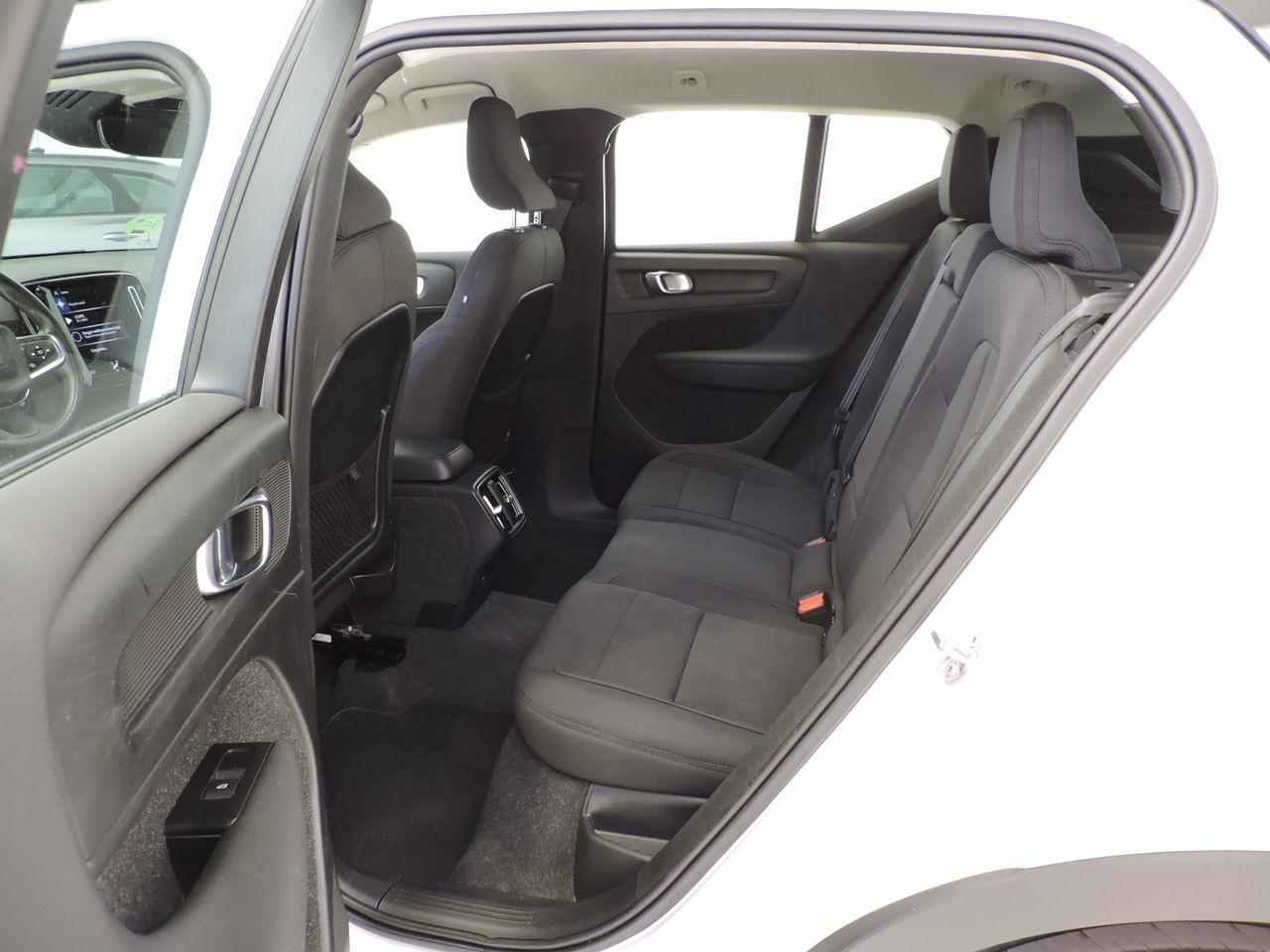 Volvo XC40 Momentum Core T3 Aut. - Foto 11