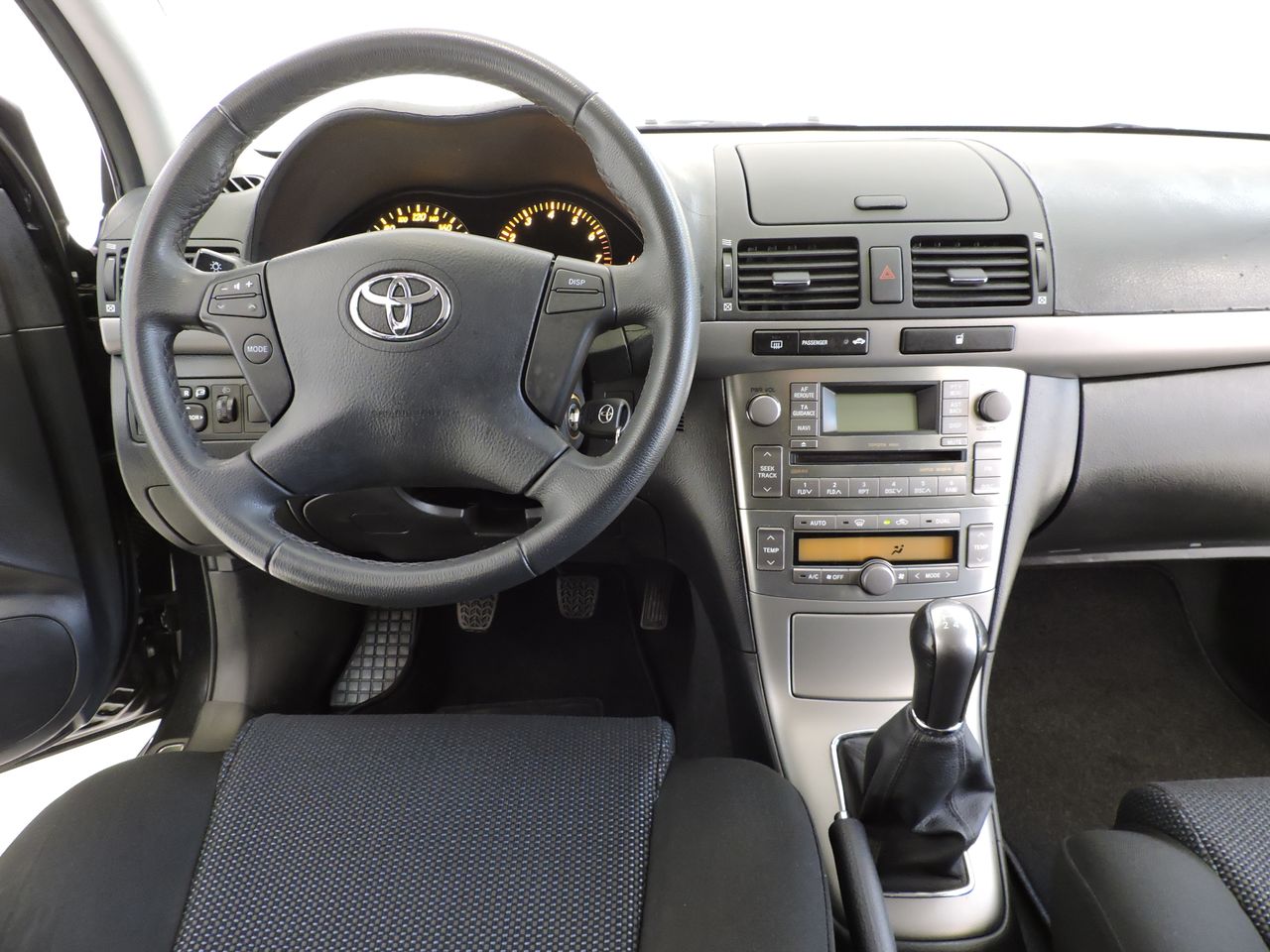 Toyota Avensis Wagon 1.8 VVT-i Sol - Foto 8