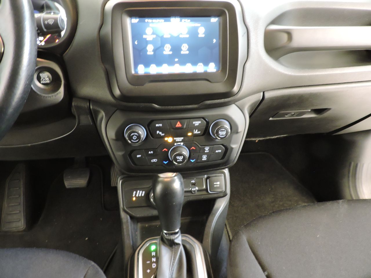 Jeep Renegade RENEGADE 2.0 MJET 140CV LIMITED 4WD AUT. - Foto 14