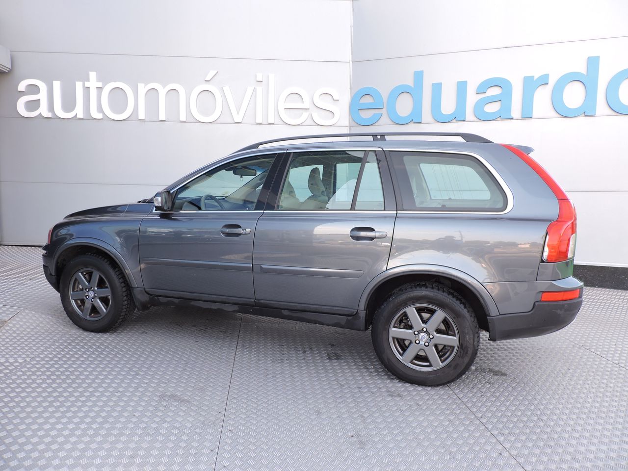Volvo XC90 D5 Momentum Aut. (7 plazas) - Foto 4