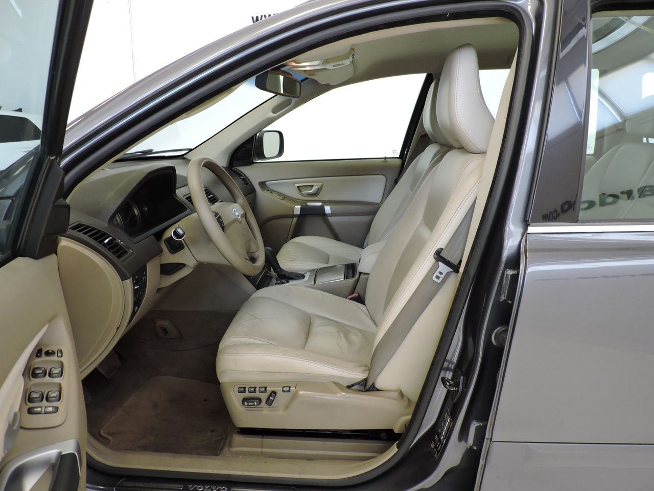 Volvo XC90 D5 Momentum Aut. (7 plazas) - Foto 9