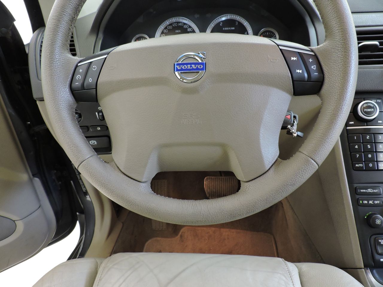 Volvo XC90 D5 Momentum Aut. (7 plazas) - Foto 12