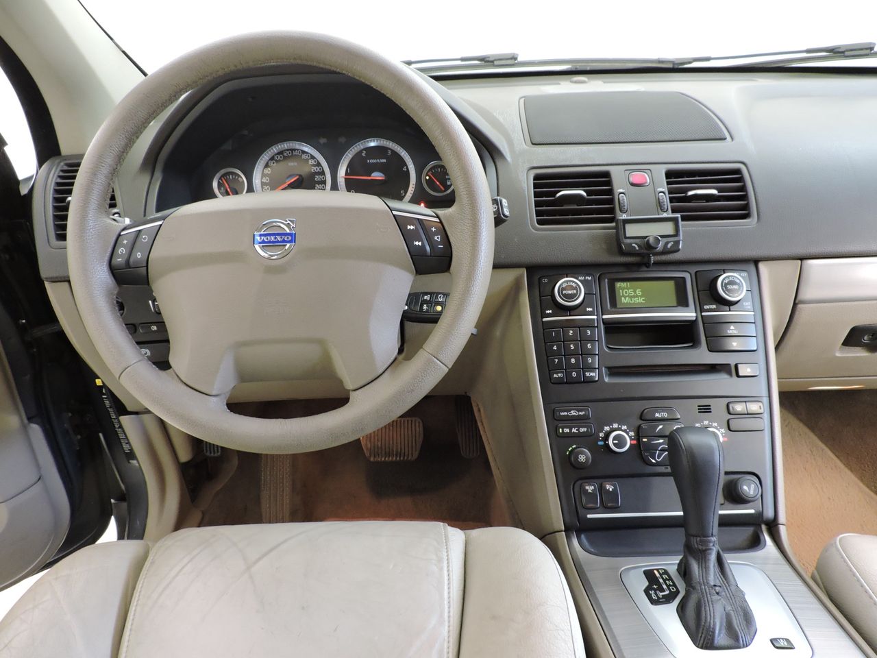 Volvo XC90 D5 Momentum Aut. (7 plazas) - Foto 8