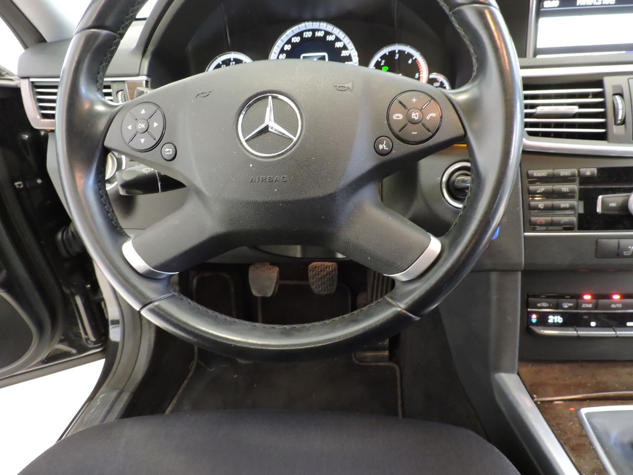 Mercedes Clase E E 220 CDI BlueEFFICIENCY Berlina - Foto 12