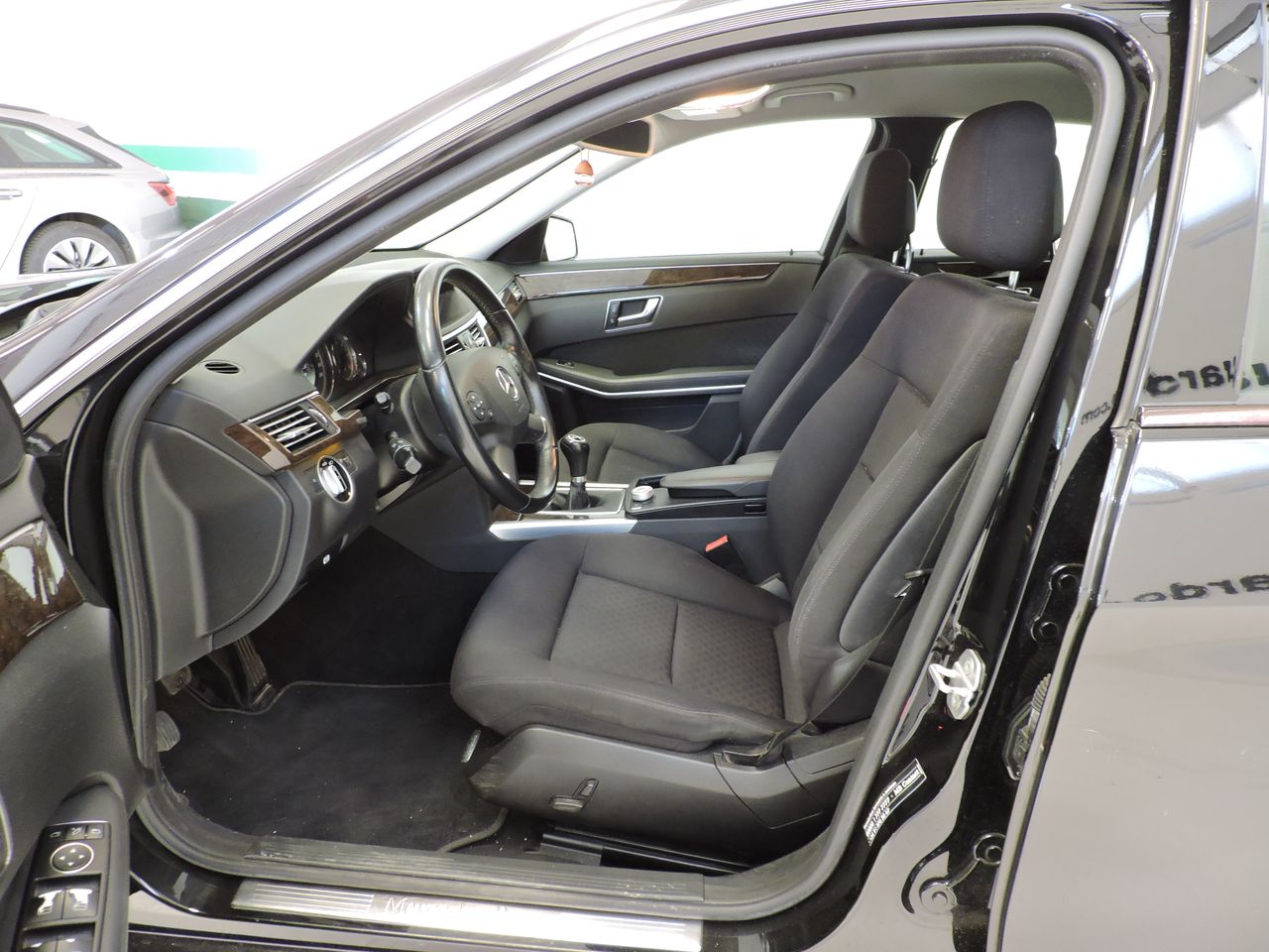 Mercedes Clase E E 220 CDI BlueEFFICIENCY Berlina - Foto 9