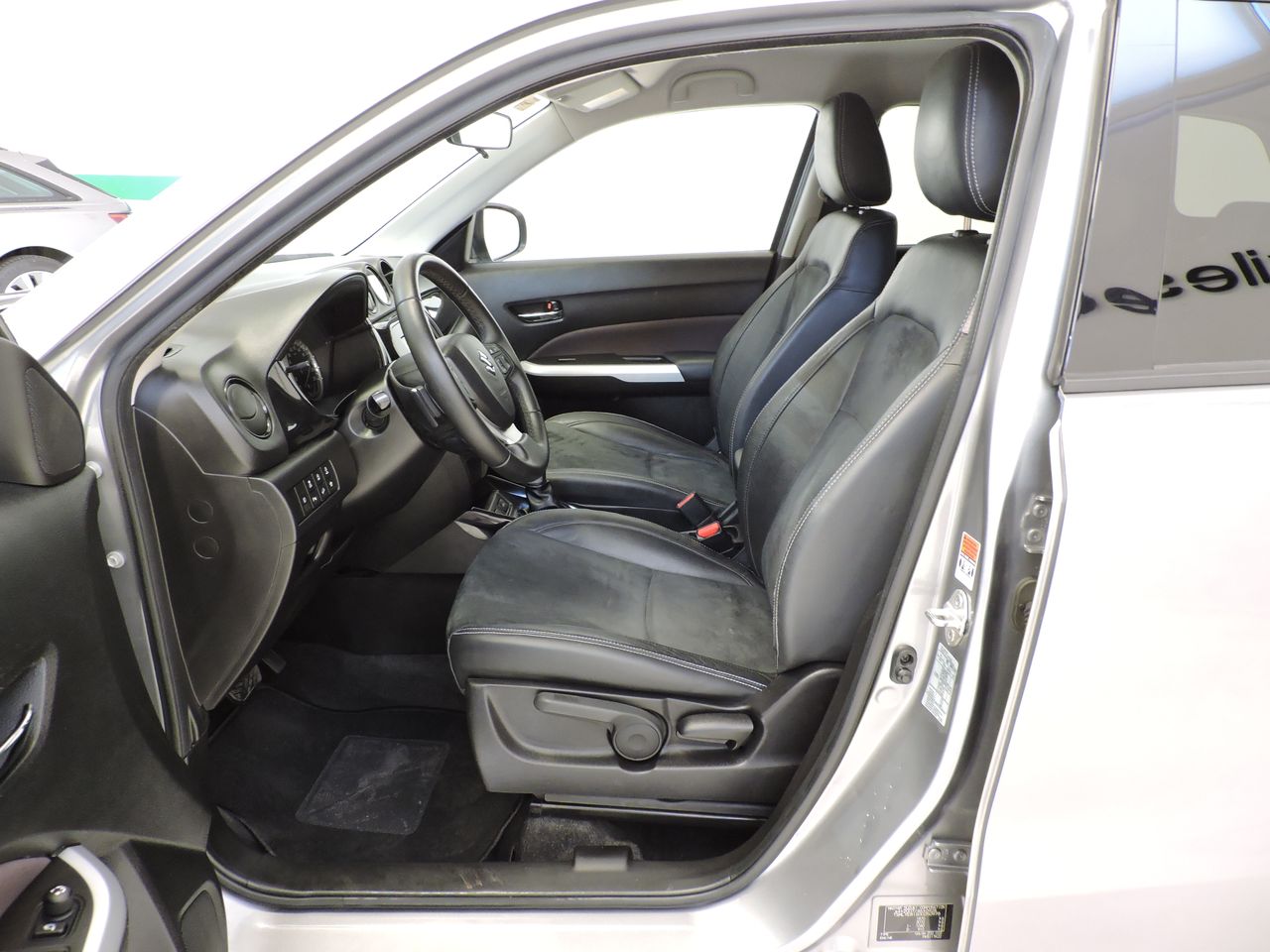 Suzuki Vitara 1.6 DDiS GLE 4x4 TCSS - Foto 9