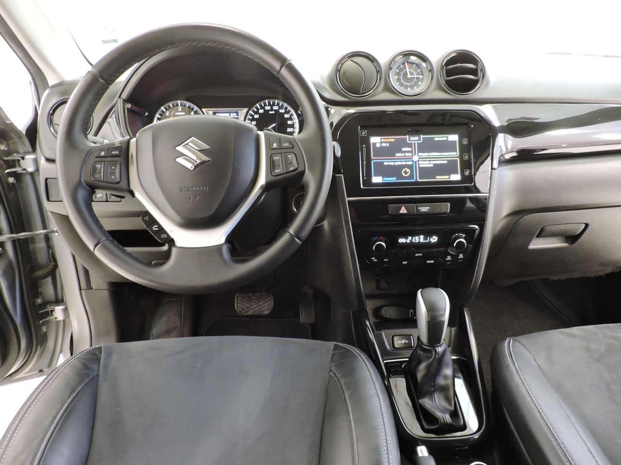 Suzuki Vitara 1.6 DDiS GLE 4x4 TCSS - Foto 8