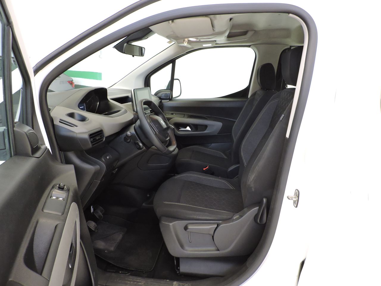 Peugeot Rifter Active Standard BlueHDi 100 - Foto 9